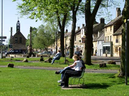 "SPRING ON THE HIGH STREET", Moreton in Marsh, GL56 0AT